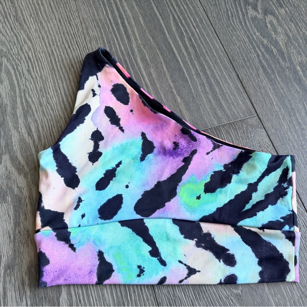 Exotica ExoticAthletica One Shoulder Animal Print Rainbow Top Size Small